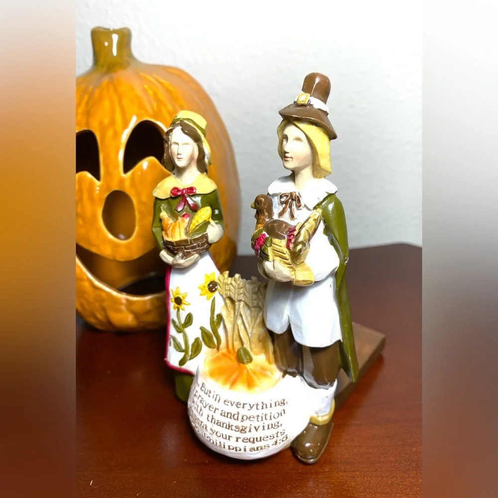 Faith at Home Harvest Pilgrim Couple Resin Decorative Tabletop Figurine
